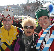 Faschingsdienstag: traditioneller Marktweibertanz 2012 auf dem Viktualienmarkt (Foto: Martin Schmitz)